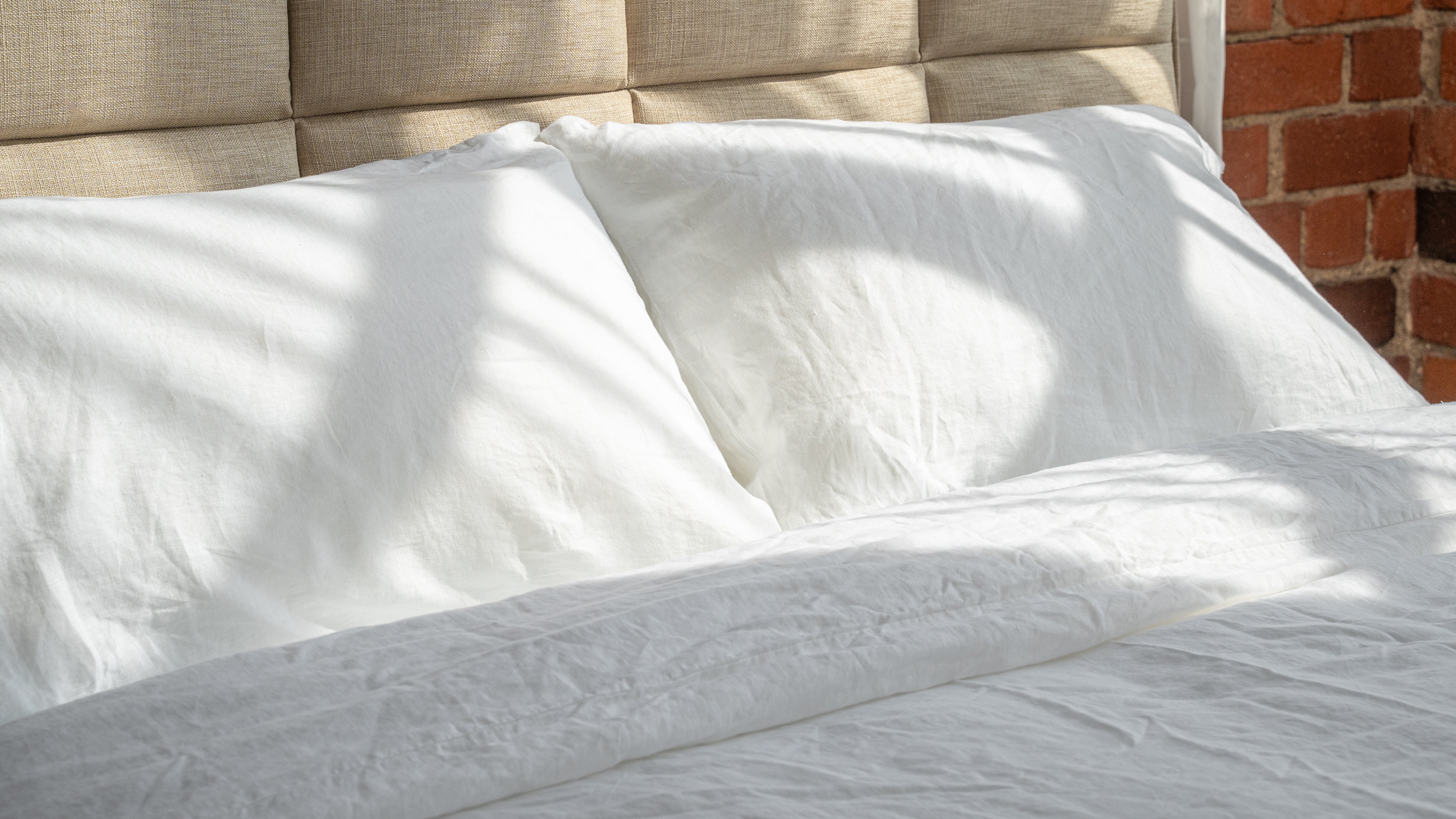 The Flax Linen Sheet Set - Colour: White