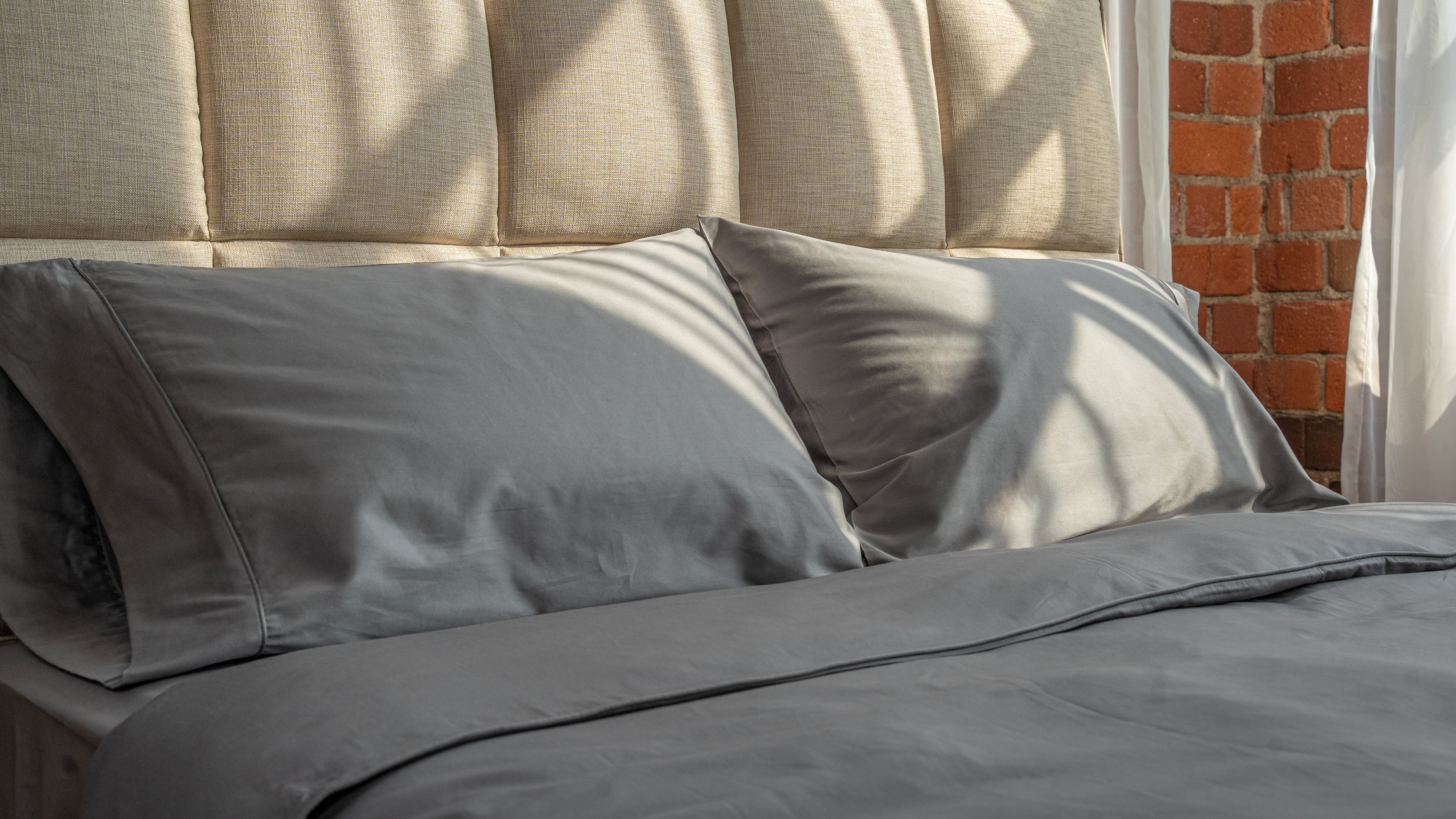 The Sateen Cotton Bedding - Colour: Charcoal